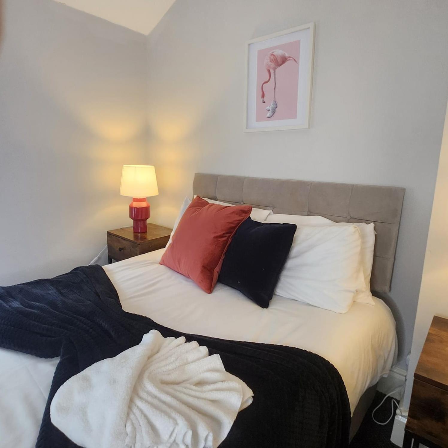 Cottage Style 2 Bedroom Apt In City, Near Utilita Arena & Free Parking Birmingham Buitenkant foto