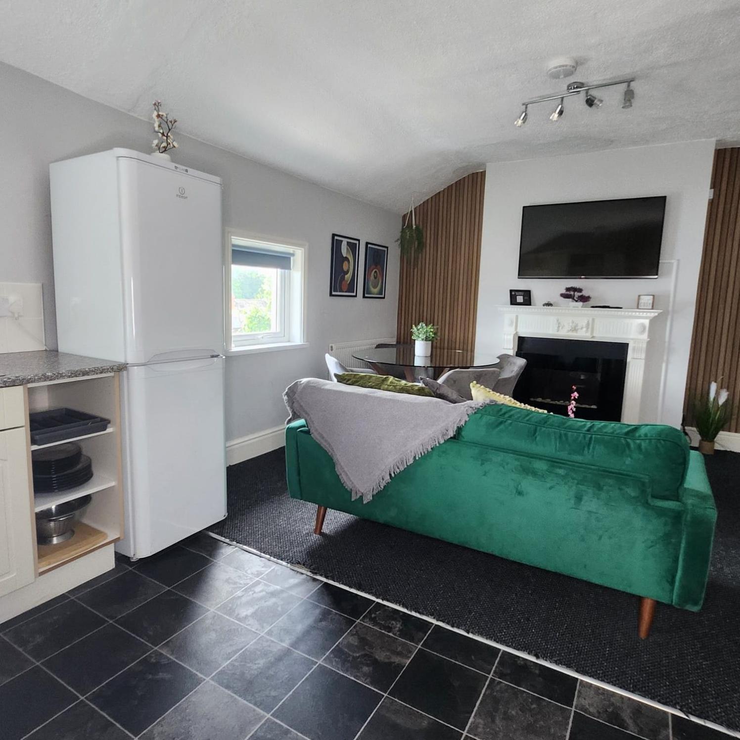 Cottage Style 2 Bedroom Apt In City, Near Utilita Arena & Free Parking Birmingham Buitenkant foto