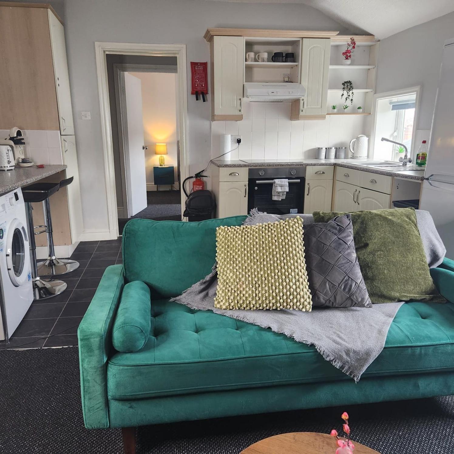 Cottage Style 2 Bedroom Apt In City, Near Utilita Arena & Free Parking Birmingham Buitenkant foto