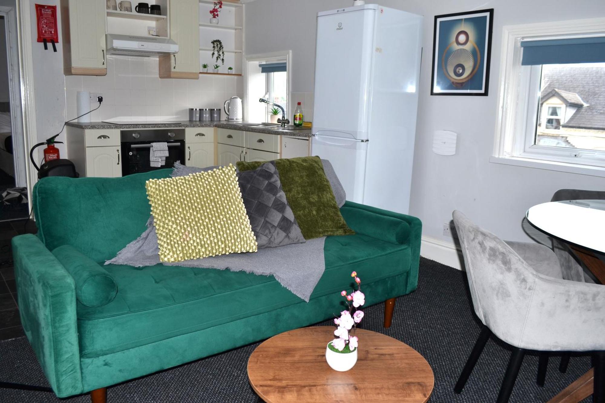 Cottage Style 2 Bedroom Apt In City, Near Utilita Arena & Free Parking Birmingham Buitenkant foto